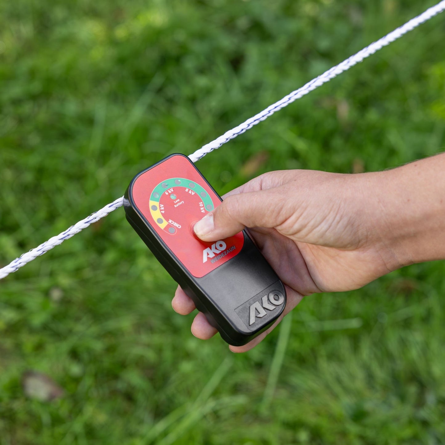 AKO Zaunprüfer mit LED-Anzeige